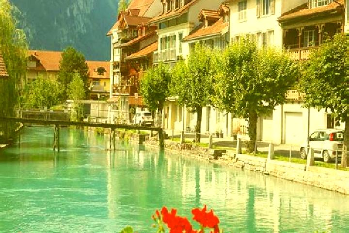 Riley, 32 — Escort in Eiken, Switzerland