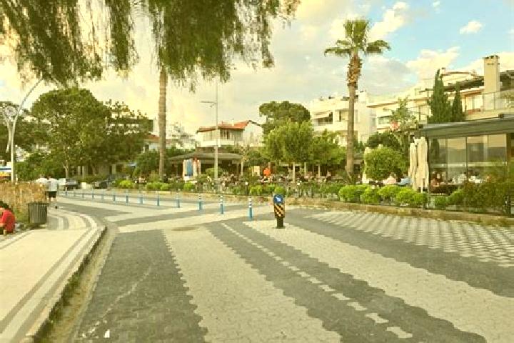 Riley, 32 — Escort in Guelluek, Turkey
