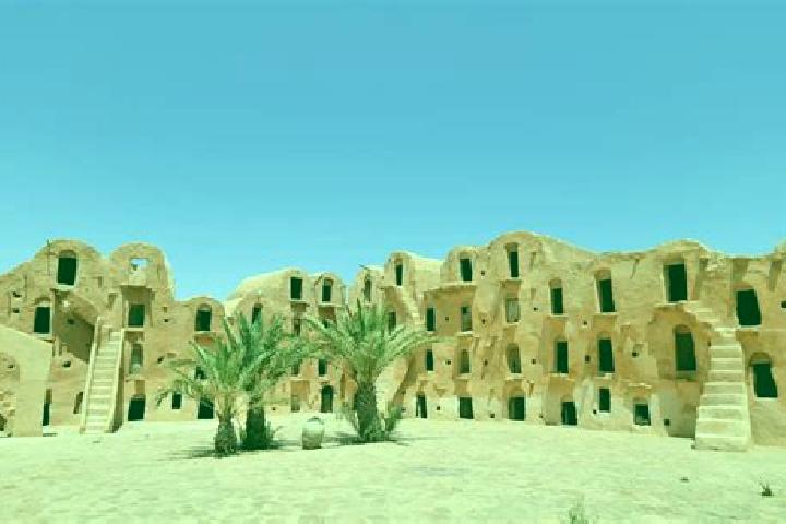 Riley, 32 — Escort in Ksar el Ababsa, Tunisia