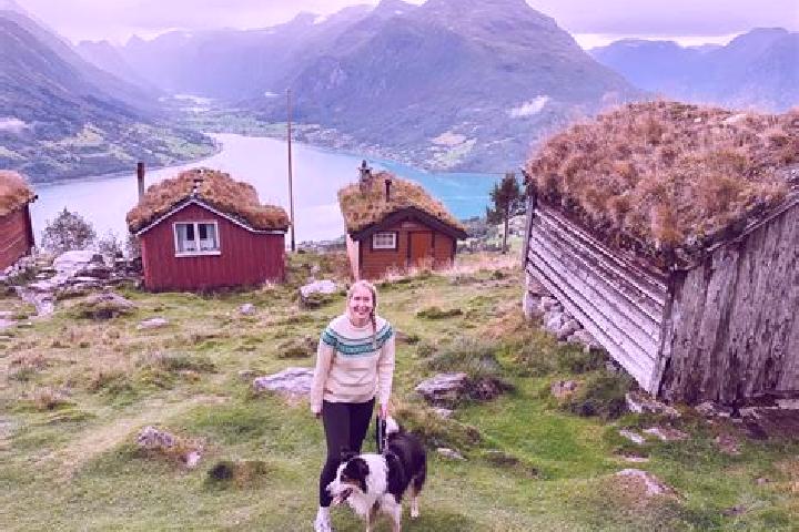 Riley, 32 — Escort in Orstad, Norway