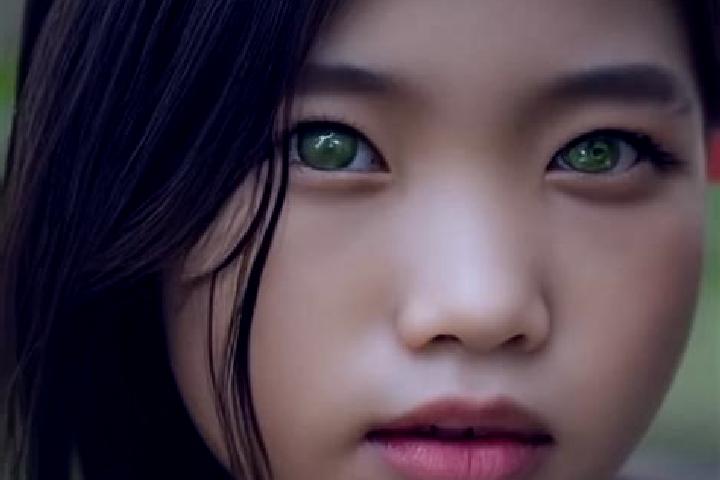 Riley, 33, a chestnut green-eyed asian companion based in Harriston. Offering Couples, Roleplay, Massage. Available for incall and outcall, day and evening d...