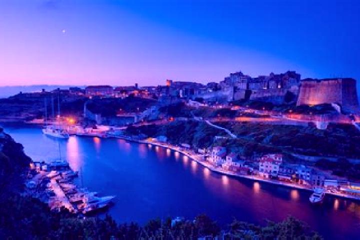 Riley, 33 — Escort in San Bonifacio, Italy