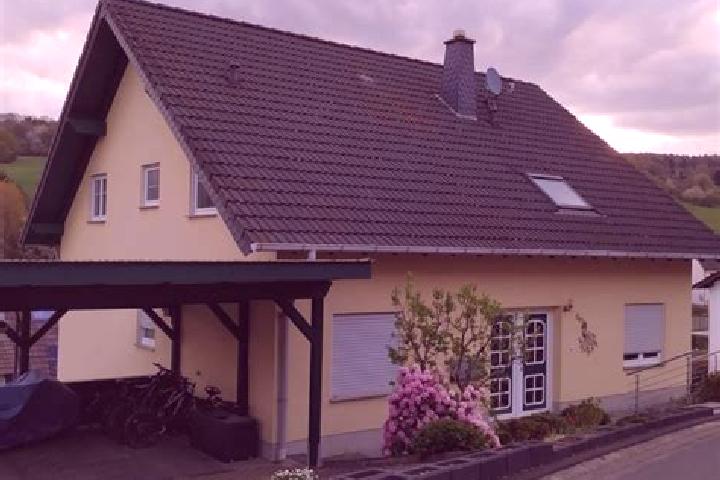 Riley, 33 — Escort in Schalkenbach, Germany