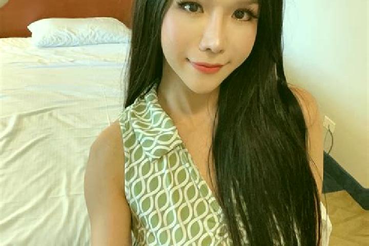 Riley, 34, a auburn amber-eyed asian companion based in Berlin. Offering CIM, OWO, 69. Available for incall and outcall, overnight bookings available.