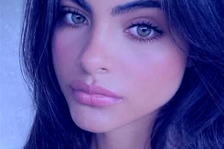 Riley, 34, a black hazel-eyed middle eastern companion based in Nilagiri. Offering 69, GFE, A-Level, Domination, Girlfriend Experience. Available for incall ...