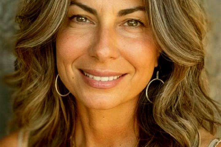 Riley, 34, a brunette grey-eyed caucasian companion based in Bassadzin. Offering Girlfriend Experience, Dinner Date, Party Girl, GFE. Available for incall an...
