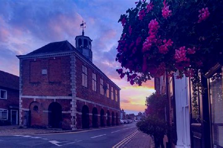 Riley, 34, a red hazel-eyed ebony companion based in Amersham on the Hill. Offering OWO, Massage. Available for incall and outcall, overnight bookings availa...