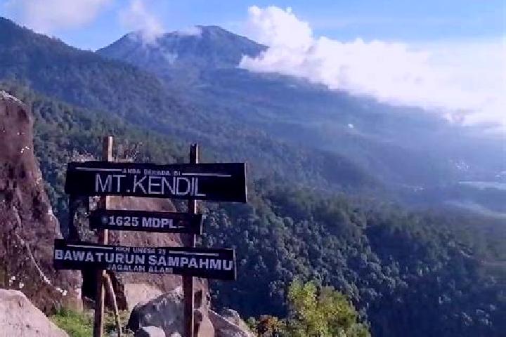 Riley, 34 — Escort in Gunung Kendil, Indonesia