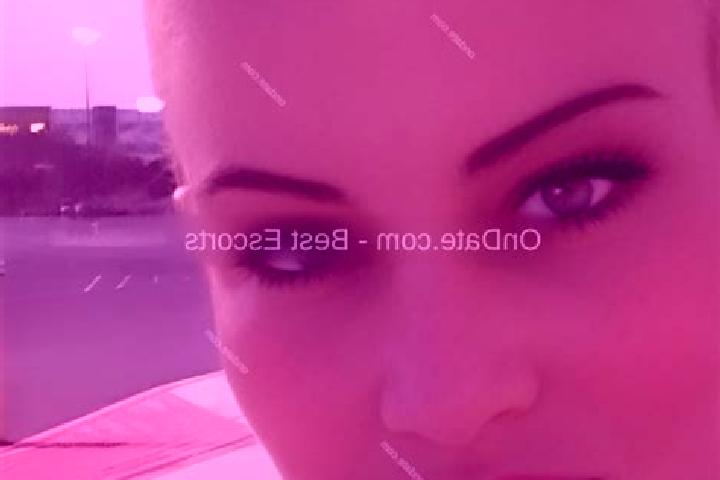 Riley, 34 — Escort in Kryvichy, Belarus