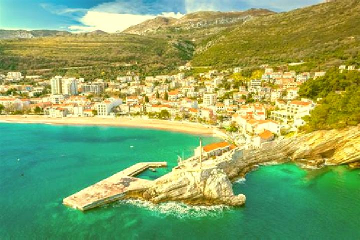 Riley, 34 — Escort in Petrovac, Serbia