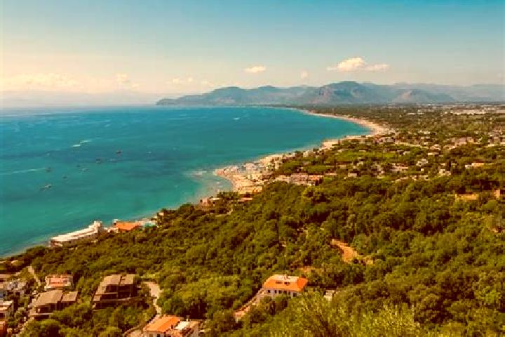 Riley, 34 — Escort in San Felice, Italy