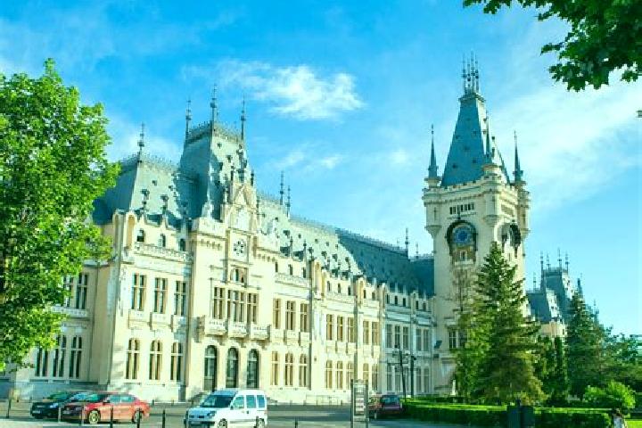 Riley, 34 — Escort in Tarlisua, Romania