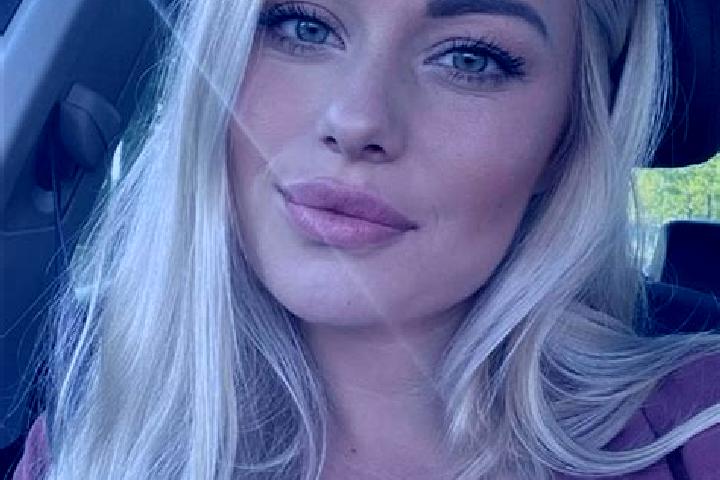 Riley, 35, a blonde hazel-eyed middle eastern companion based in Cornella de Llobregat. Offering Girlfriend Experience, Striptease, 69. Available for incall ...