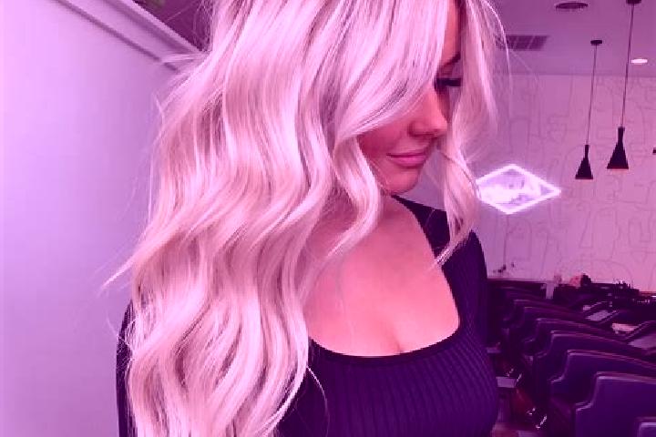Riley, 35, a platinum blonde amber-eyed ebony companion based in Sahnali. Offering Prostate Massage, Girlfriend Experience, Dinner Date, OWO. Available for i...
