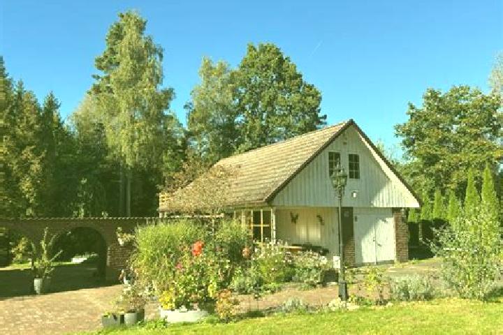 Riley, 35 — Escort in Broby, Finland