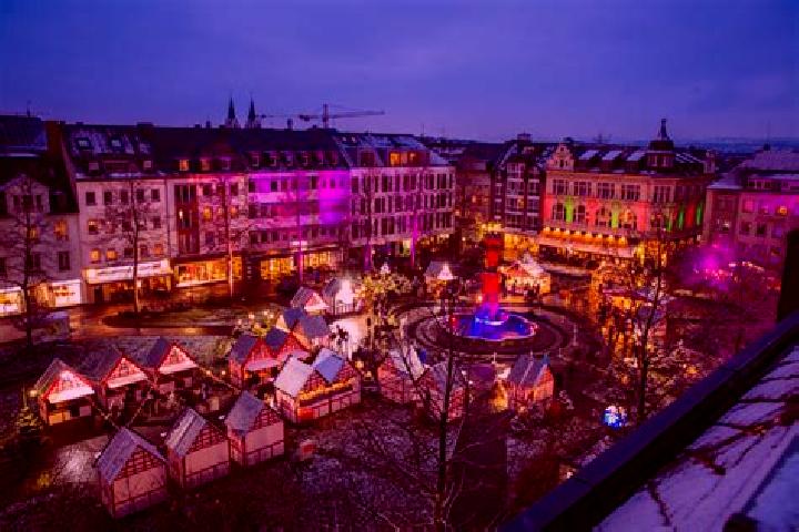 Riley, 35 — Escort in Bubenheim, Germany