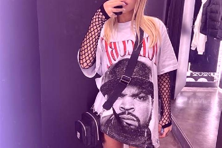 Riley, 35 — Escort in Menin, Czech Republic