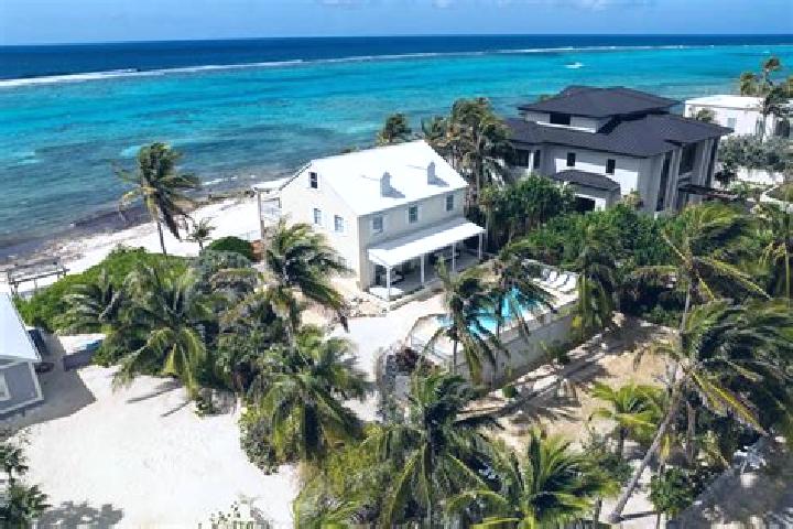 Riley, 35 — Escort in Red Bay Estate, Cayman Islands
