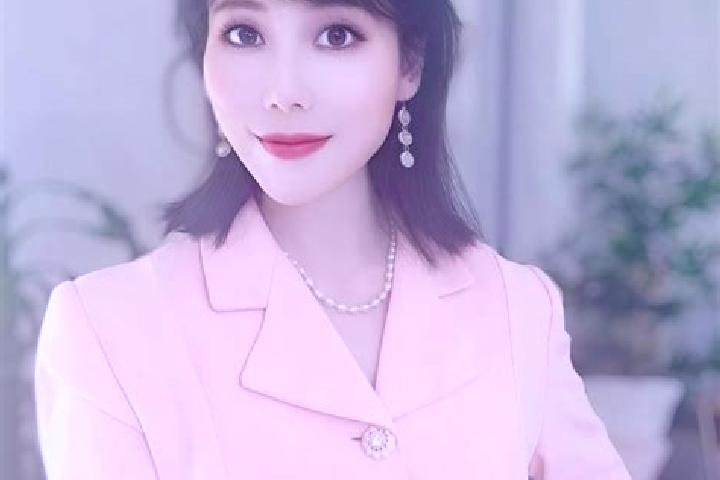 Riley, 35 — Escort in Shilong, China
