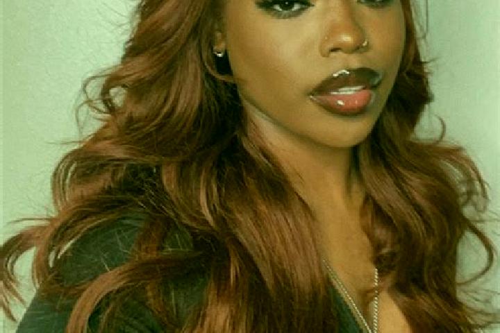 Riley, 36, a auburn amber-eyed ebony companion based in Baro. Offering OWO, Overnight, 69, Party Girl. Available for incall and outcall, day and evening dates.