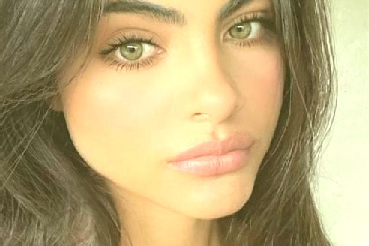 Riley, 36, a auburn dark-eyed middle eastern companion based in Hassfurt. Offering Massage, Erotic Massage, Prostate Massage. Available for incall and outcal...