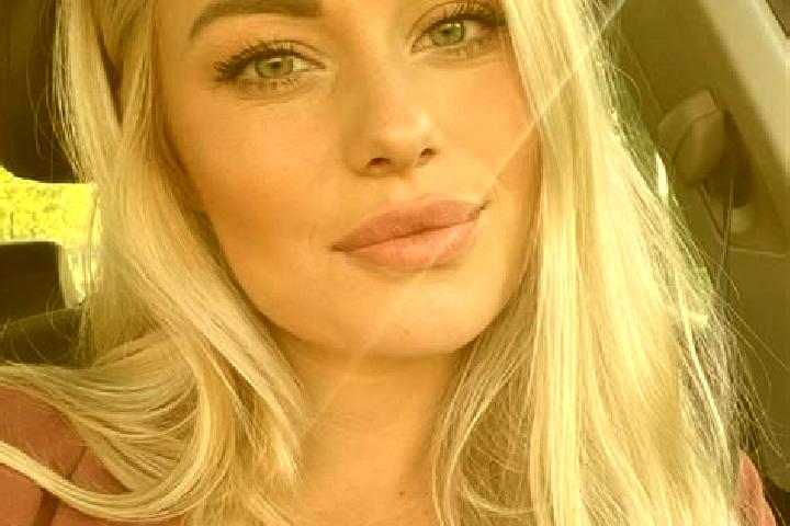 Riley, 36, a blonde hazel-eyed caribbean companion based in Wanglu Kulon. Offering Overnight, GFE, Massage. Available for incall and outcall, overnight booki...
