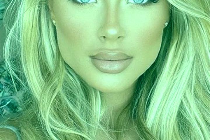 Riley, 36, a blonde hazel-eyed latina companion based in Lachicocana. Offering Duos, OWO, Massage. Available for incall and outcall, overnight bookings avail...