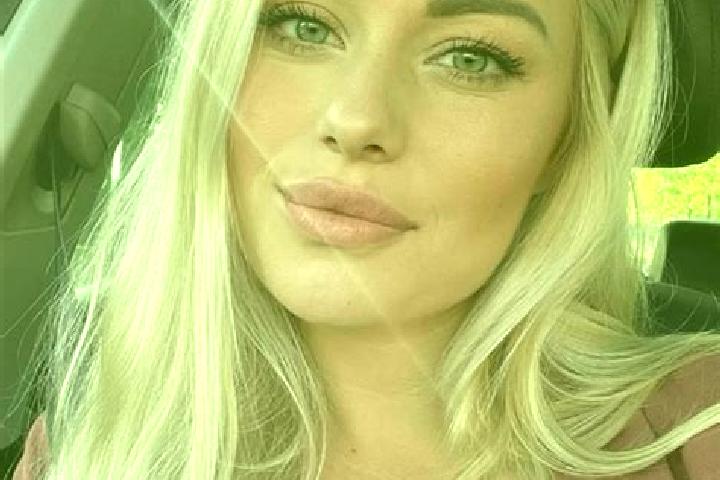 Riley, 36, a blonde hazel-eyed middle eastern companion based in Norg. Offering Fetish, Party Girl, 69. Available for incall and outcall, day and evening dates.