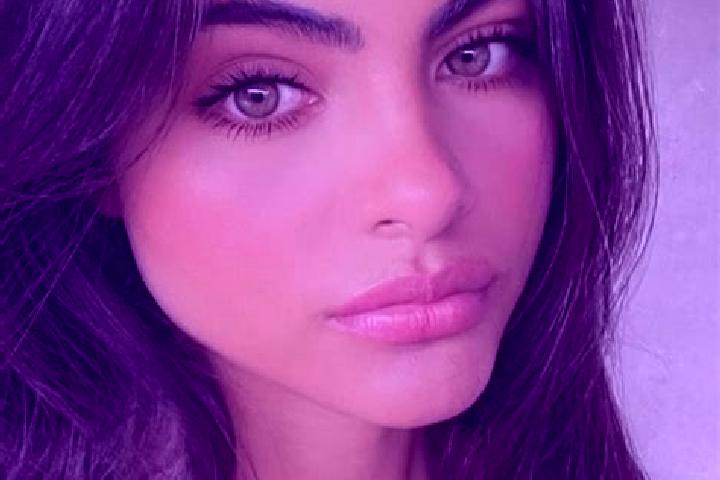 Riley, 36, a brunette dark-eyed caribbean companion based in Abrakunis. Offering Massage, Party Girl, Dinner Date. Available for incall and outcall, day and ...