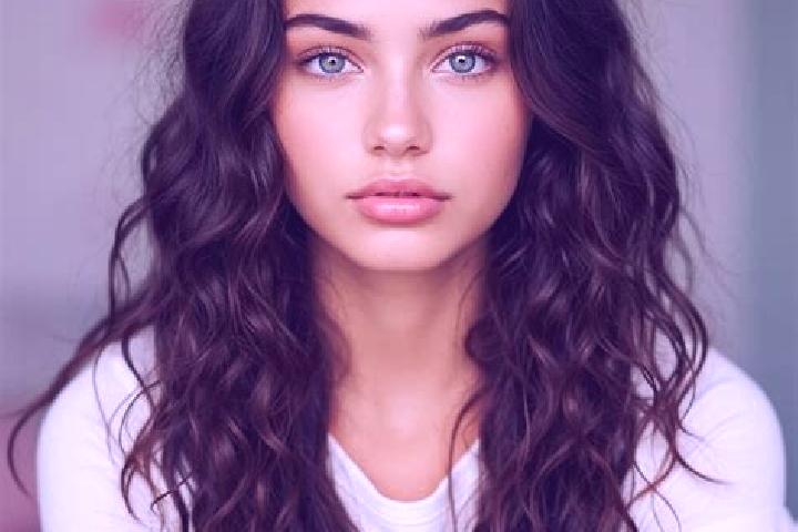 Riley, 36, a chestnut hazel-eyed mediterranean companion based in Lei. Offering BDSM, Tantra, Couples. Available for incall and outcall, overnight bookings a...