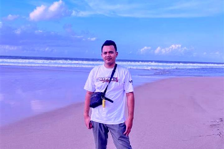Riley, 36 — Escort in Besuki Satu, Indonesia