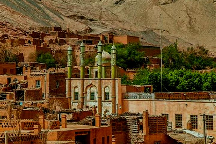 Riley, 36 — Escort in Kashgar, China