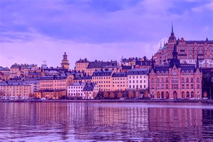 Riley, 36 — Escort in Resaroe, Sweden