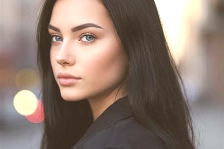 Riley, 37, a auburn blue-eyed latina companion based in Misratah. Offering Party Girl, BDSM, Roleplay. Available for incall and outcall, day and evening dates.