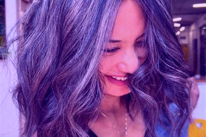 Riley, 37, a brunette grey-eyed mixed companion based in Jingjian. Offering Roleplay, Duos, Couples. Available for incall and outcall, day and evening dates.