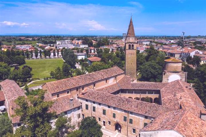 Riley, 37 — Escort in Badia Polesine, Italy