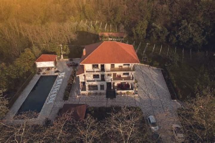 Riley, 37 — Escort in Konizbalte, Albania