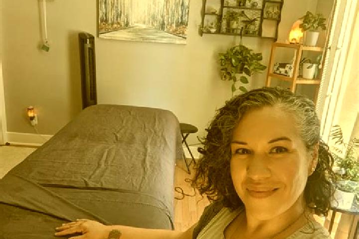 Riley, 38, a black brown-eyed indian companion based in Winnerath. Offering Fetish, Massage, Erotic Massage. Available for incall and outcall, day and evenin...