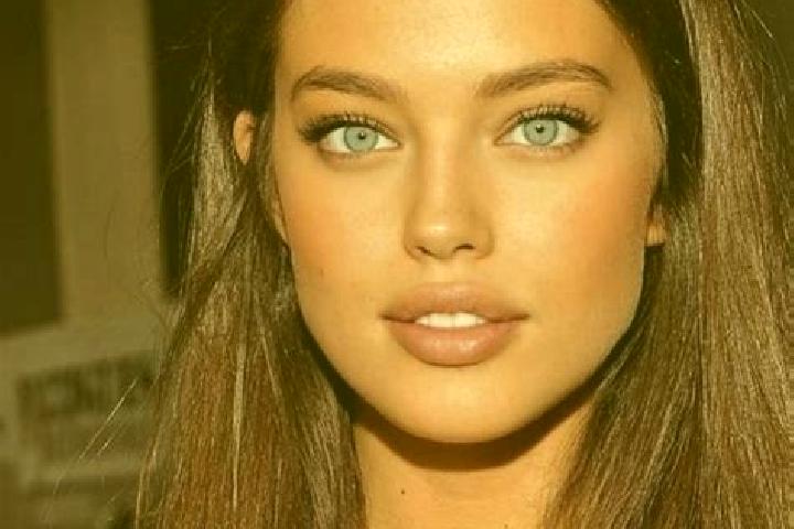Riley, 38, a brunette green-eyed european companion based in Valu lui Traian. Offering Deep French Kissing, Roleplay, Fetish, CIM. Available for incall and o...