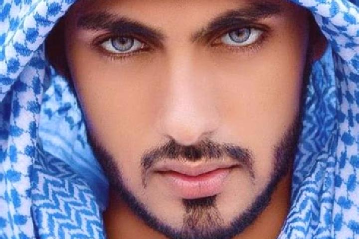 Riley, 38, a red dark-eyed middle eastern companion based in Wausa. Offering Prostate Massage, CIM, OWO, Deep French Kissing, GFE. Available for incall and o...