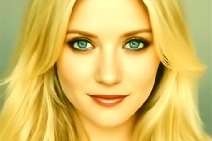Riley, 39, a blonde amber-eyed mixed companion based in Beykent. Offering Fetish, Massage, Prostate Massage. Available for incall and outcall, day and evenin...
