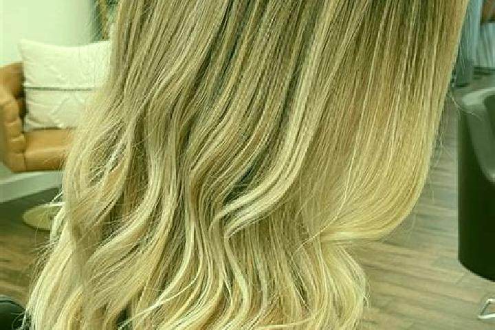 Riley, 39, a dark blonde dark-eyed mediterranean companion based in Traralgon South. Offering Travel Companion, Deep French Kissing, Massage, Striptease. Ava...