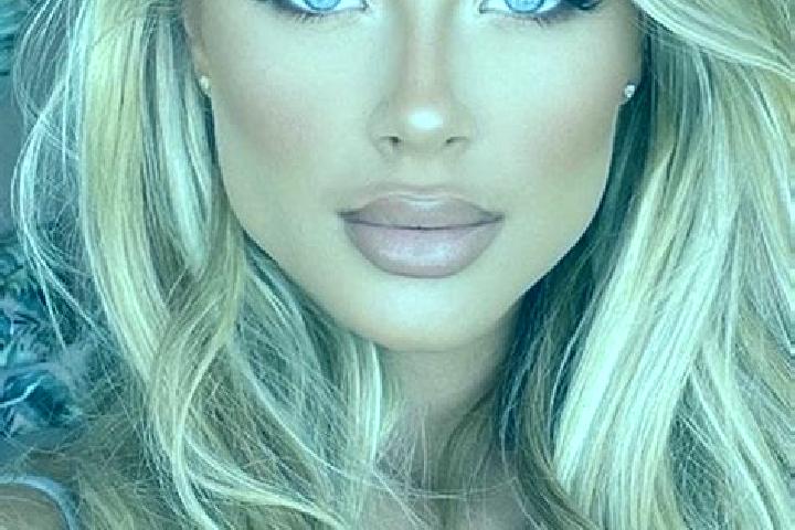 Rose, 20, a blonde blue-eyed latina companion based in Mbala. Offering Massage, Domination, Striptease. Available for incall and outcall, day and evening dates.