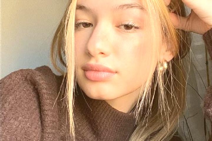 Rose, 20, a blonde brown-eyed caribbean companion based in Talambung Laok. Offering Deep French Kissing, Overnight, Dinner Date, Massage. Available for incal...