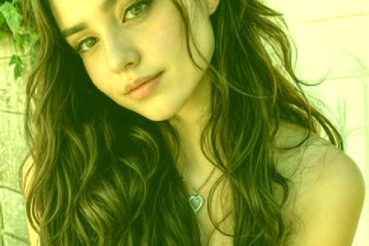 Rose, 20, a brunette hazel-eyed mediterranean companion based in Auseu. Offering Duos, Deep French Kissing, CIM. Available for incall and outcall, overnight ...