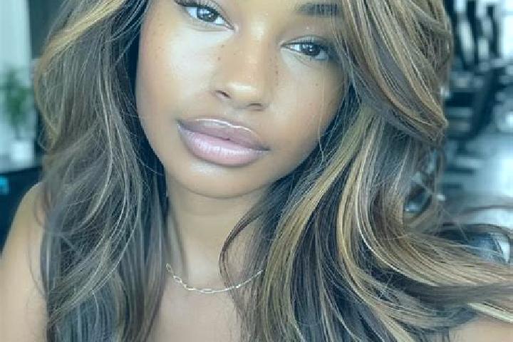 Rose, 20, a dark blonde brown-eyed caucasian companion based in Pariaman. Offering GFE, OWO, Deep French Kissing. Available for incall and outcall, day and e...