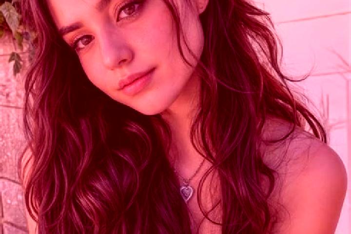 Rose, 20, a red hazel-eyed ebony companion based in Arquian. Offering Deep French Kissing, Tantra, Roleplay, Massage. Available for incall and outcall, overn...
