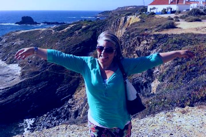 Rose, 20 — Escort in Almograve, Portugal
