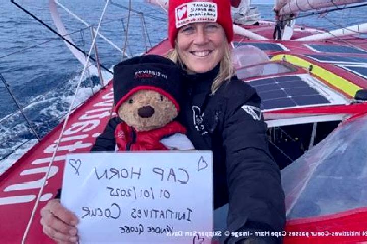 Rose, 20 — Escort in Cape Horn, Canada