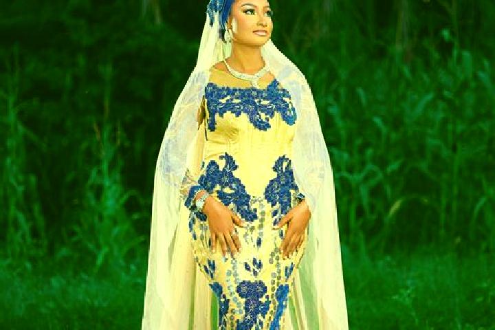 Rose, 20 — Escort in Safana, Nigeria